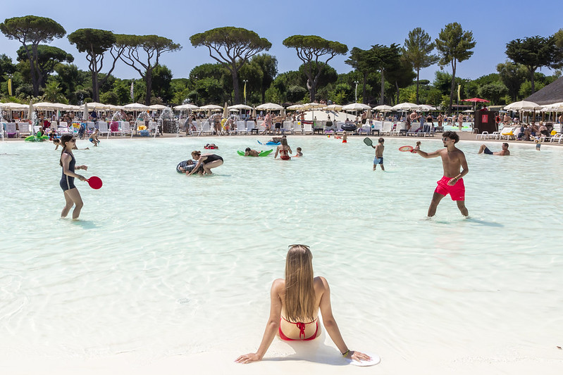 With regard to the countries of origin, in the camping in town sites, Italy cemented its place as the leading market with a share of 40%, which represents a sharp increase compared to 24.2% in 2024 (+65%). Germany (16%) and France (11%) claimed the other places on the podium, following by a wide margin.